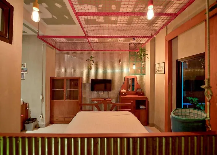 Collection O Jasaen Stylish Unique Hotel 3*